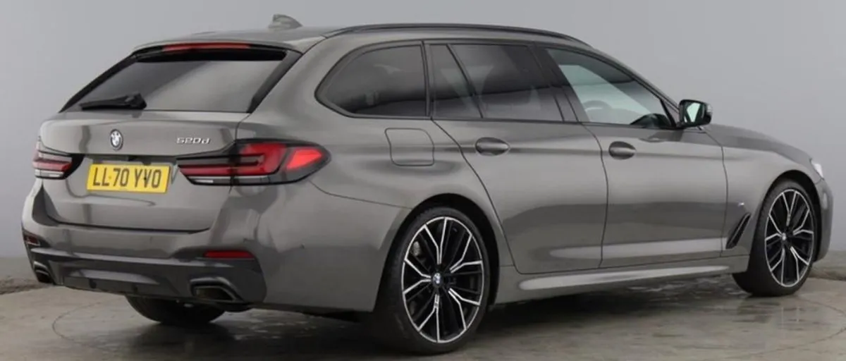 BMW 5 Series 2.0 520d MHT M Sport Touring 5dr Die - Image 4
