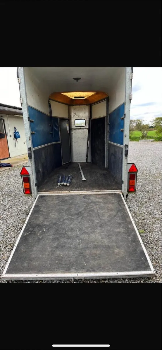 Horse box - Image 3
