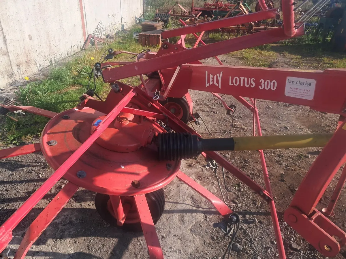 Lely lotus 300 tedder/rake - Image 2