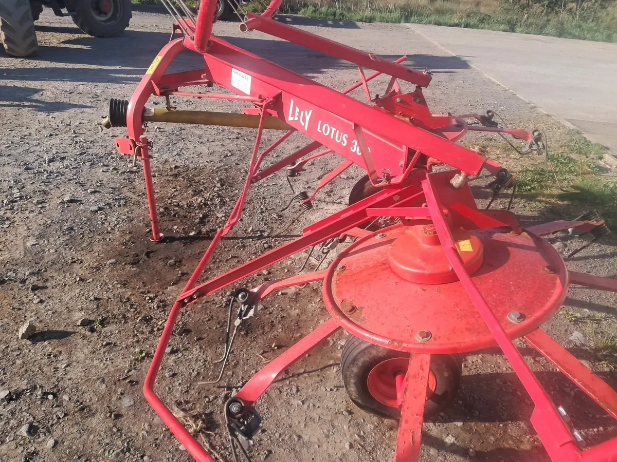 Lely lotus 300 tedder/rake - Image 4