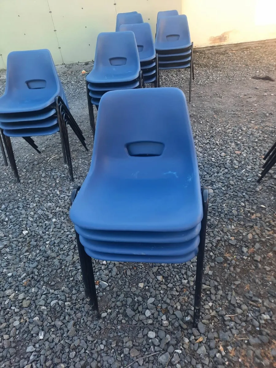 Poly chairs - Image 3