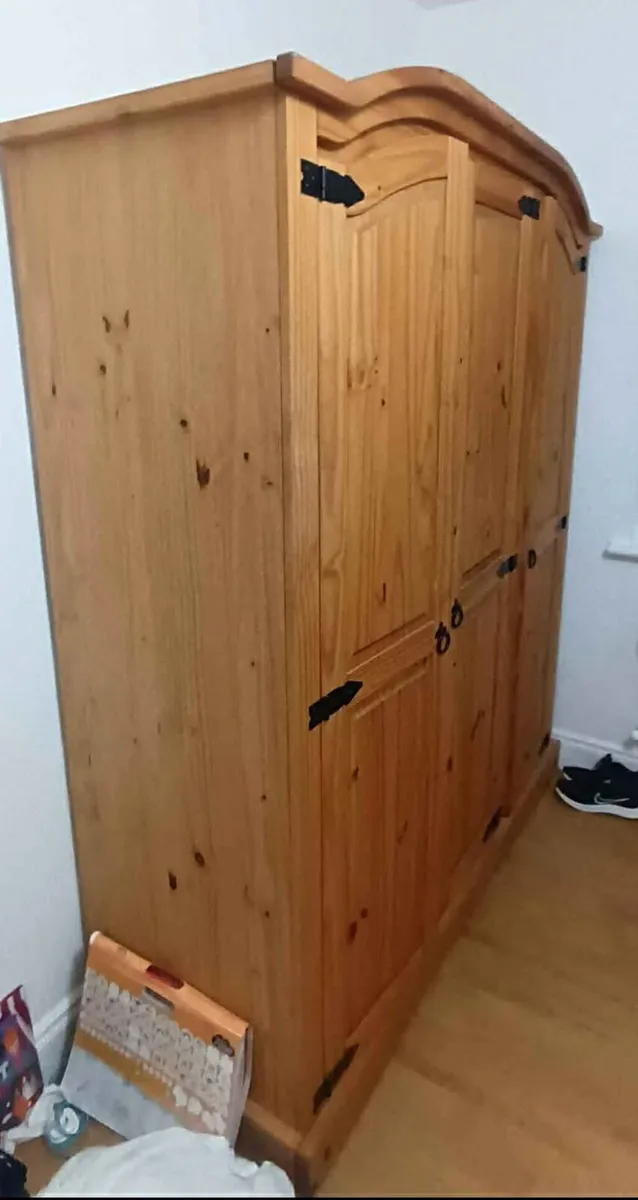 Puerto Rico 3 door wardrobe - Image 2