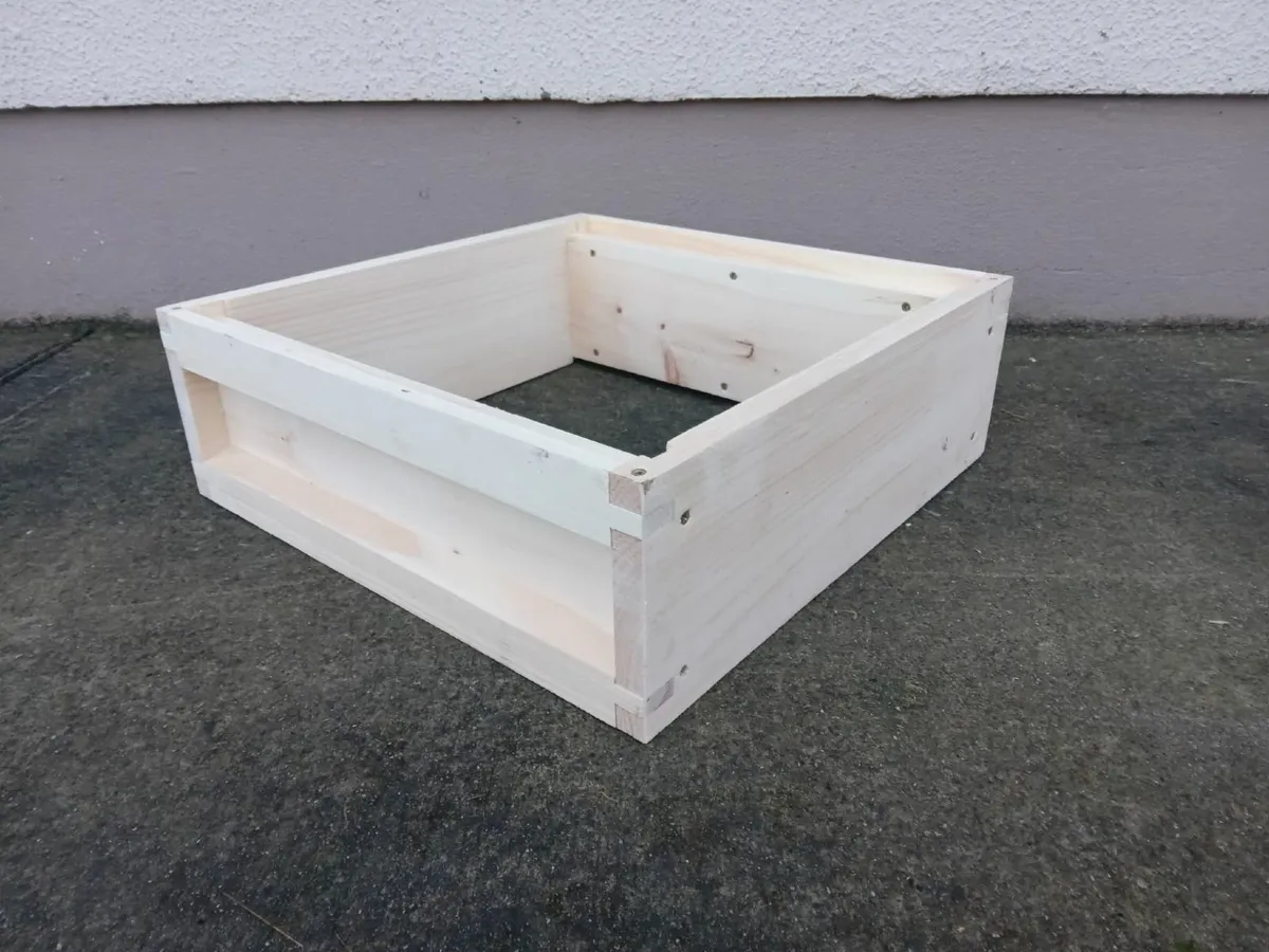 National Super Box - Image 1