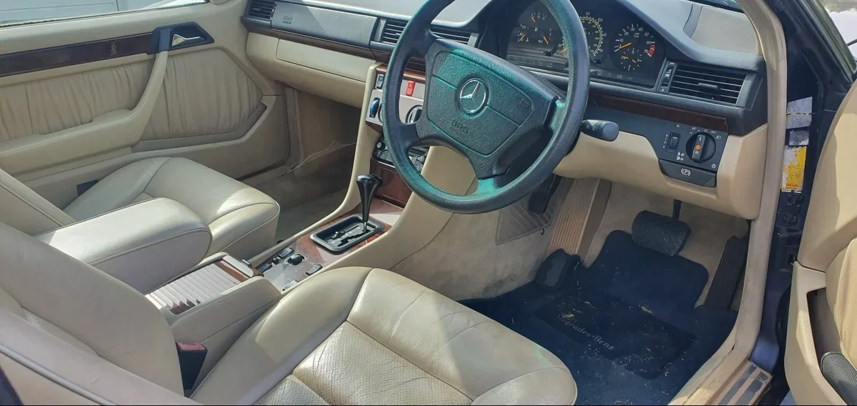 Mercedes coupe  1995 - Image 3