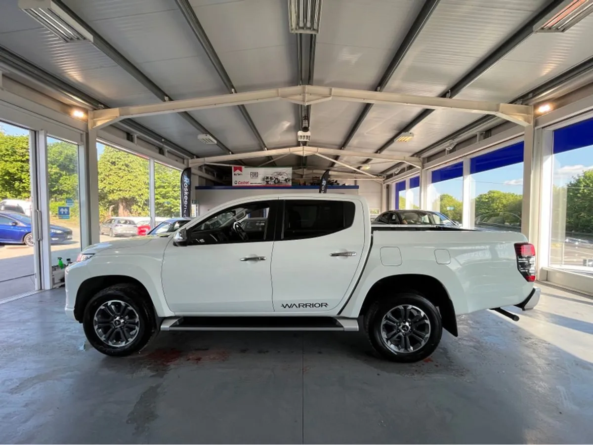 Mitsubishi L 200 Warrior 2.4 Di-d 150 bhp - Image 4