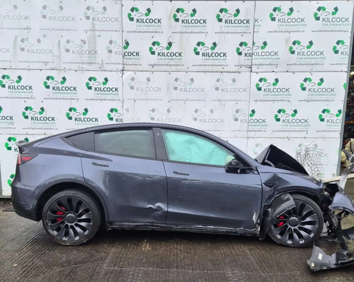 2023 TESLA MODEL Y PERFORMANCE AWD