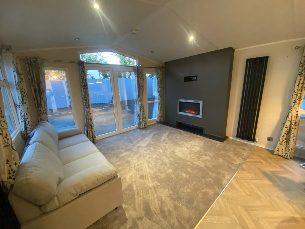 CARNABY STAMFORD LODGE @ HUDSONS KILDARE MOBILE - Image 2