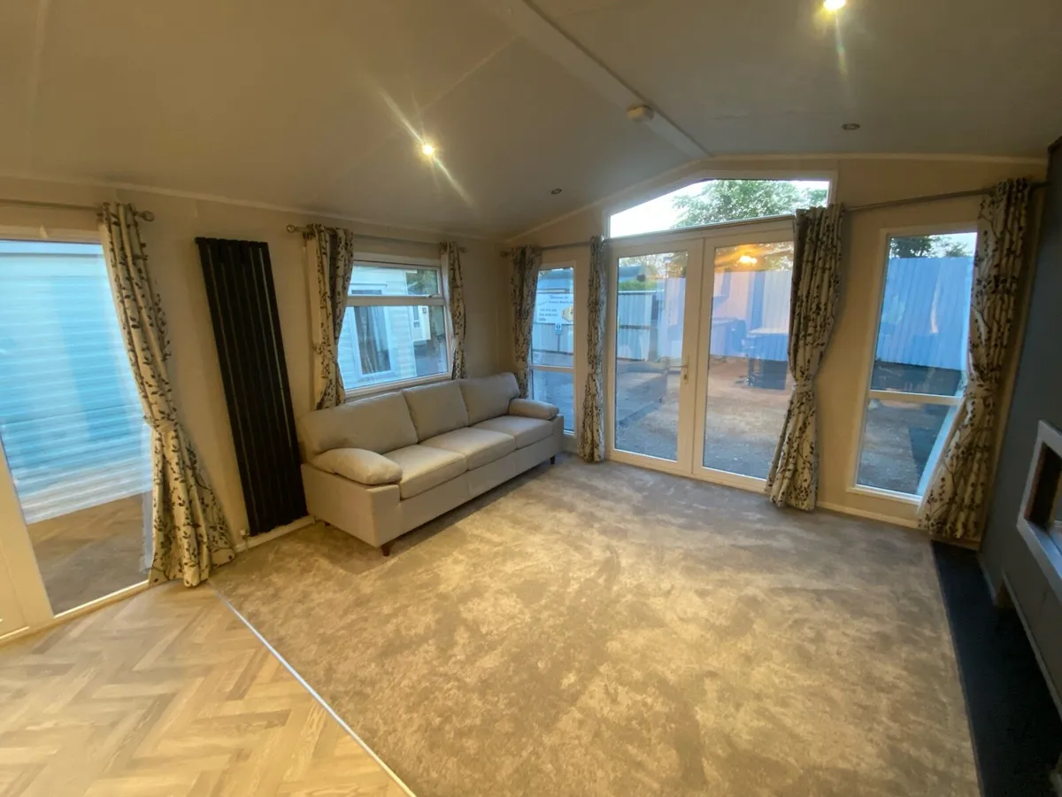 CARNABY STAMFORD LODGE @ HUDSONS KILDARE MOBILE - Image 3
