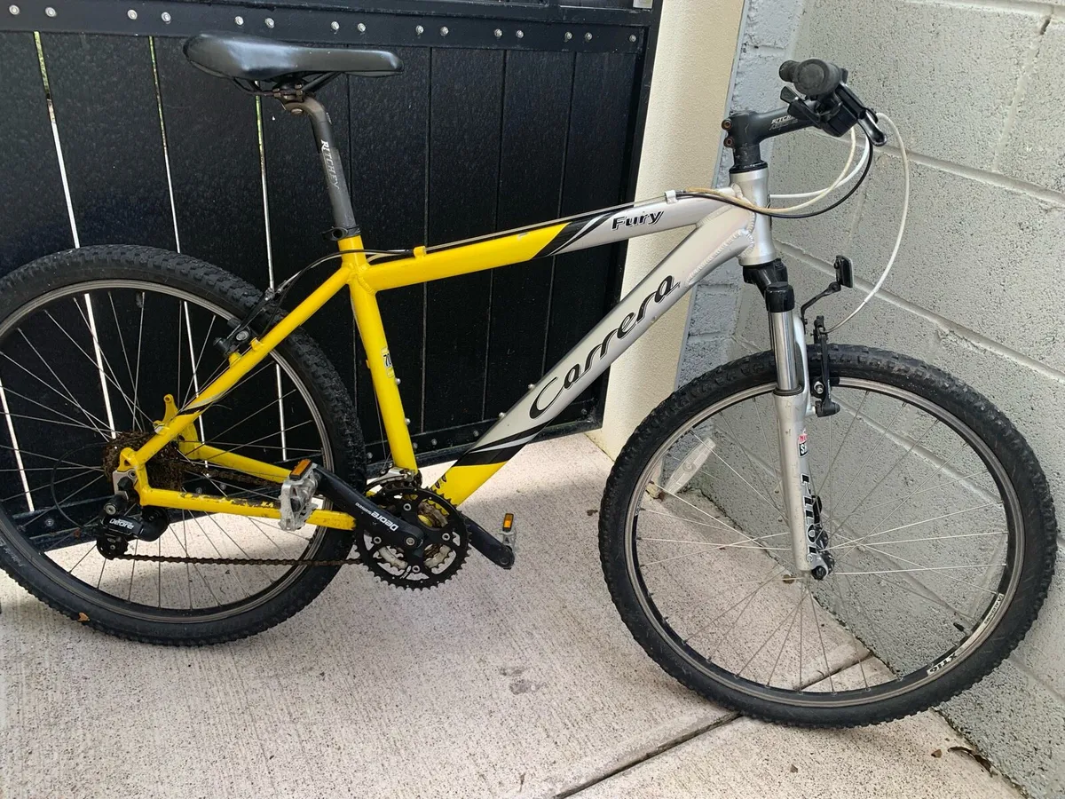 Carrera furry 26 inch wheels 24 speed M size - Image 1
