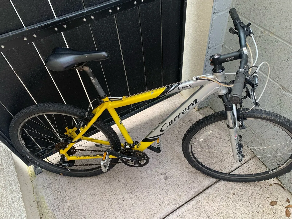 Carrera furry 26 inch wheels 24 speed M size - Image 2