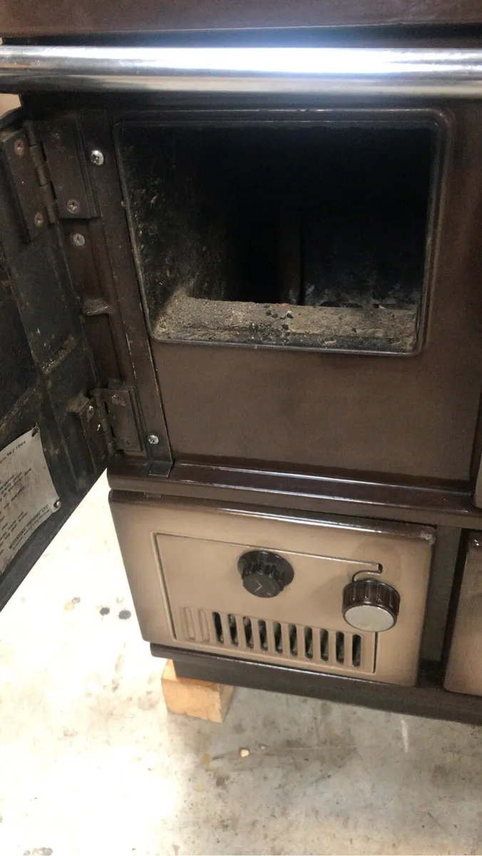 Stanley super star range solid fuel - Image 2
