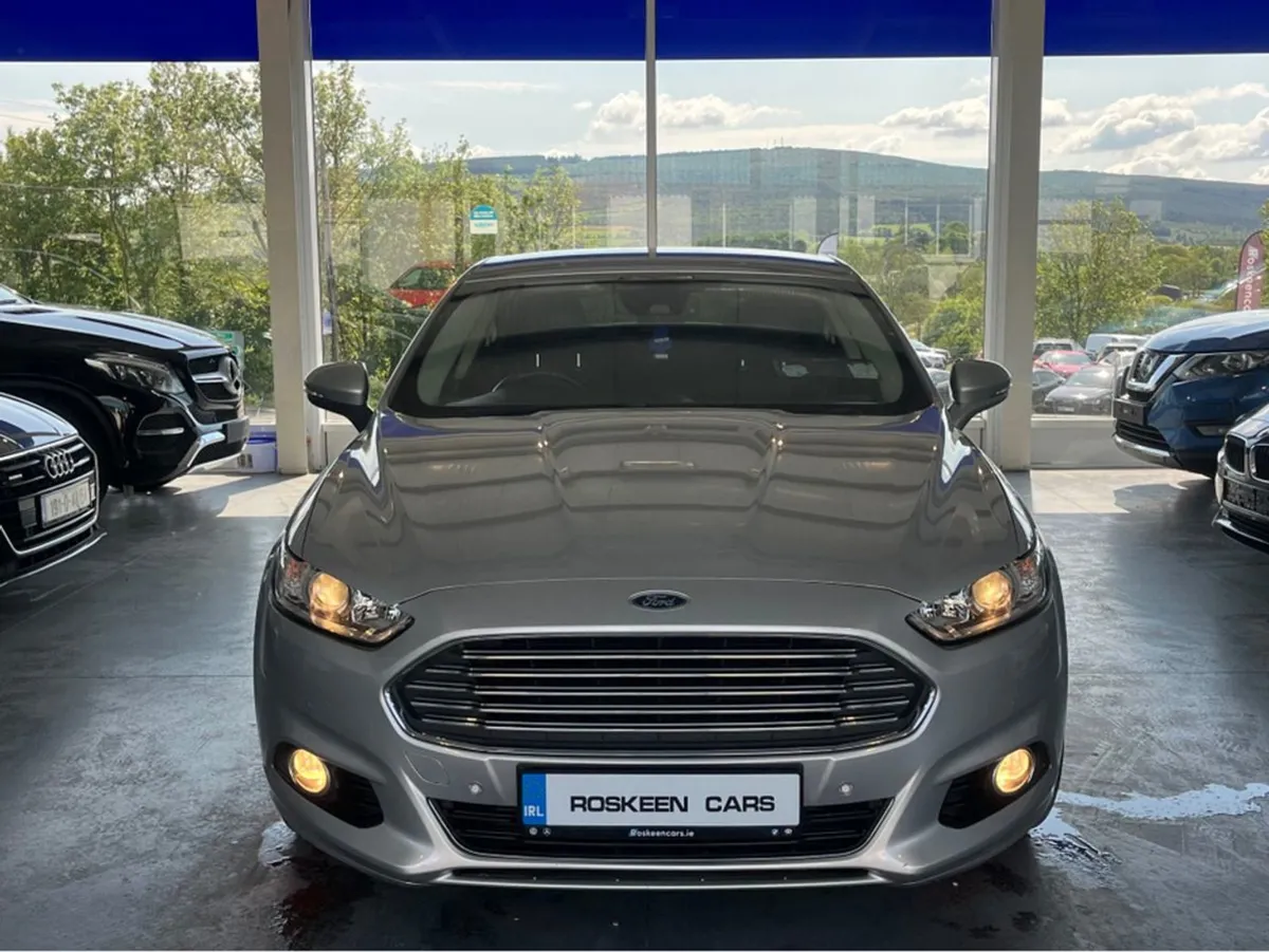 Ford Mondeo Titanium 1.5 TD 120PS 6speed 4DR - Image 2
