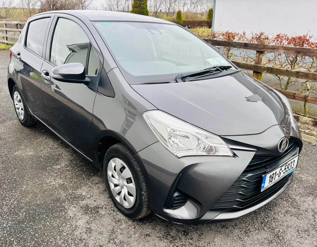 2018 TOYOTA VITZ - Image 2