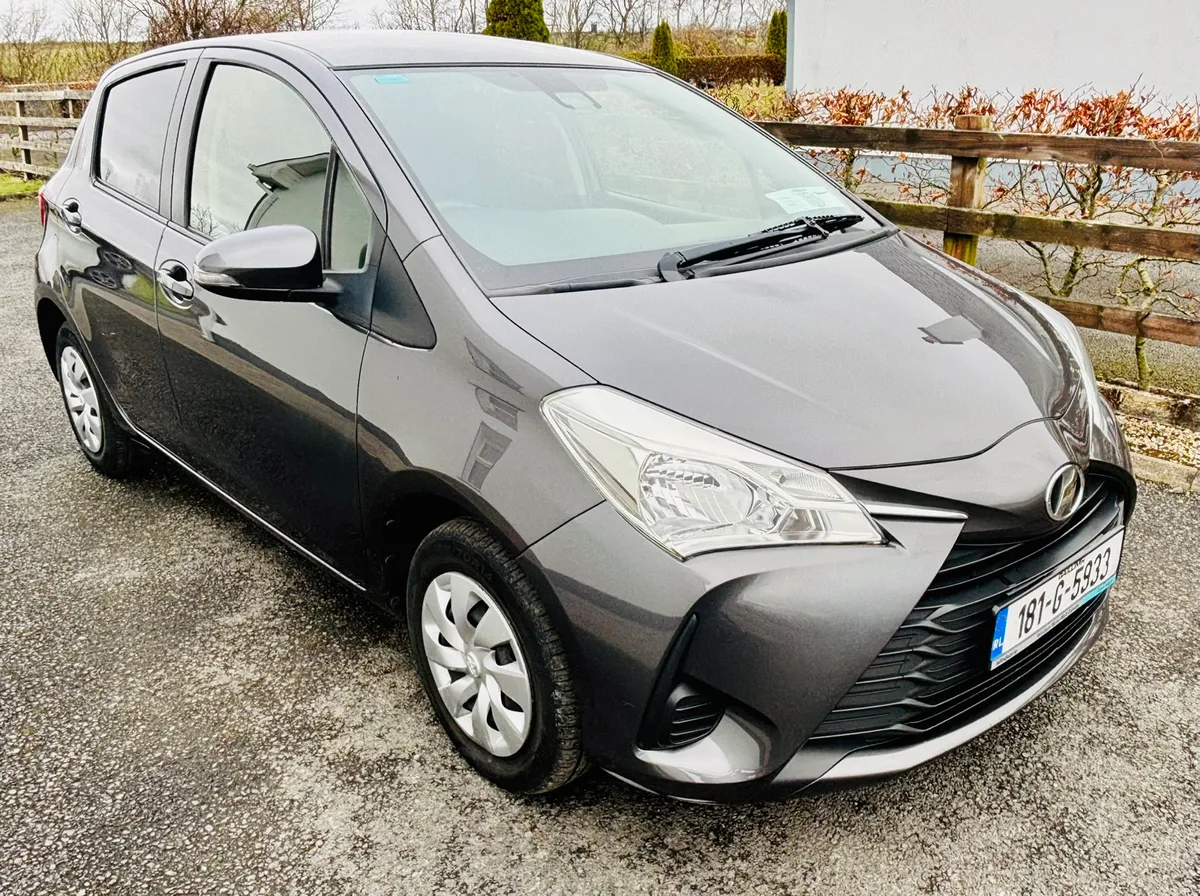 2018 TOYOTA VITZ - Image 3