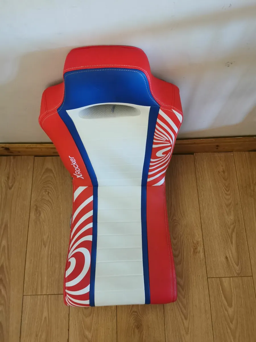 X-Rocker gaming chair - Image 4