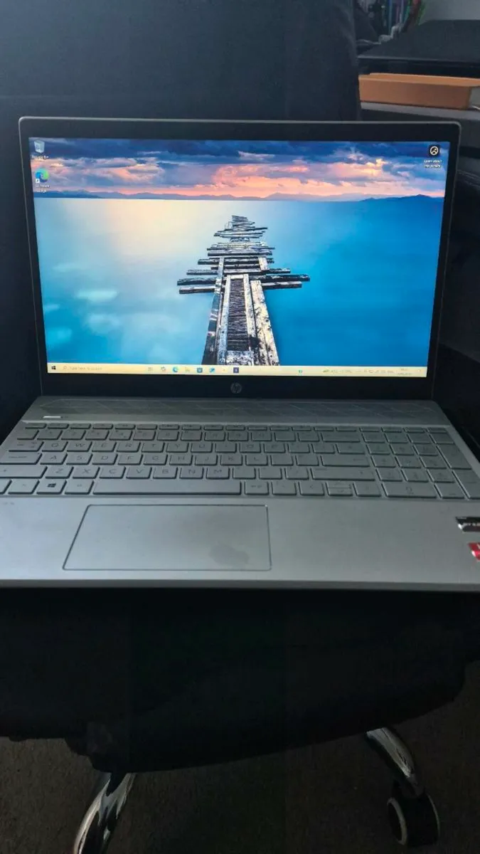HP pavilion laptop - Image 2