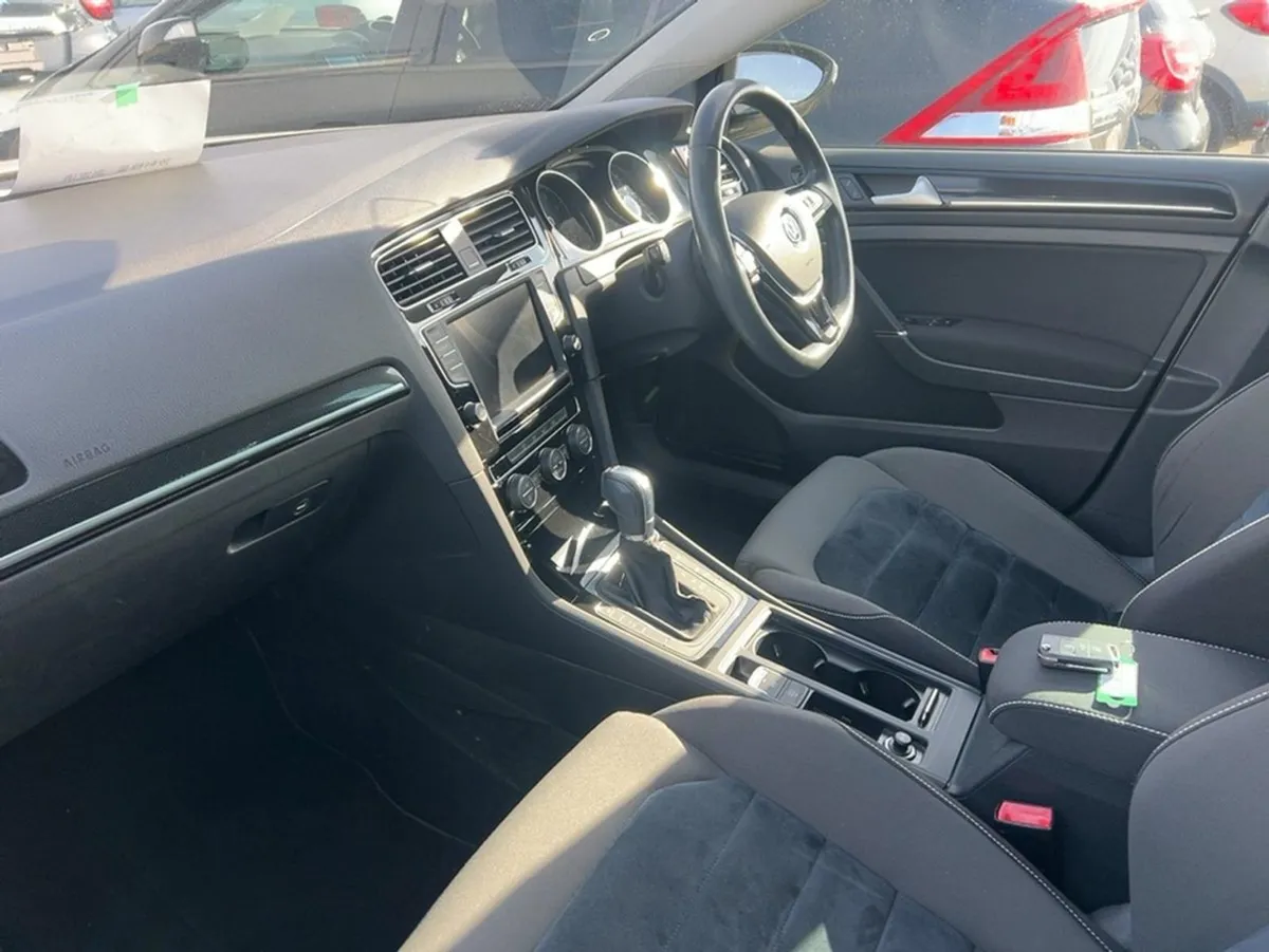 Volkswagen Golf Highline Estate 1.4 Petrol Automa - Image 3