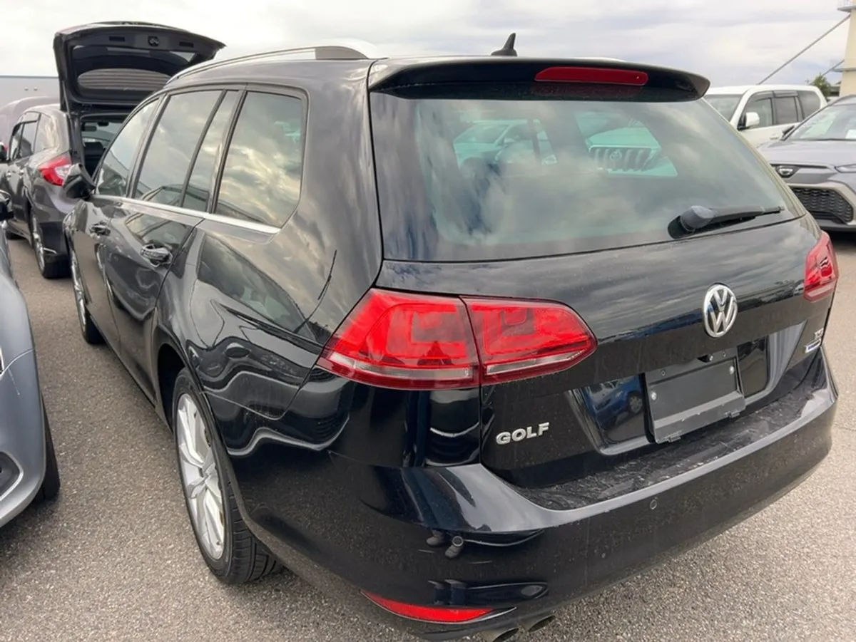 Volkswagen Golf Highline Estate 1.4 Petrol Automa - Image 2