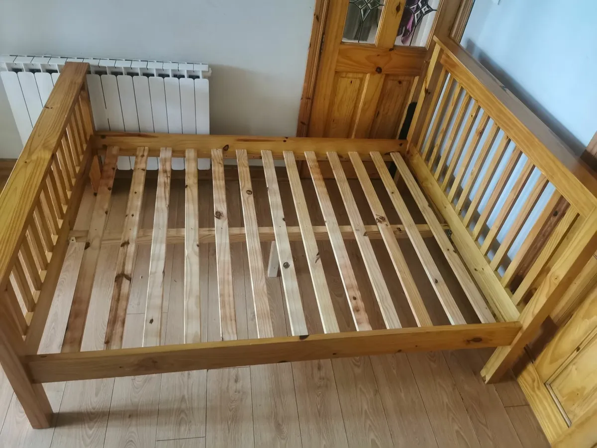 Pine Modern Quality Sturdy Double size bed frame - Image 3