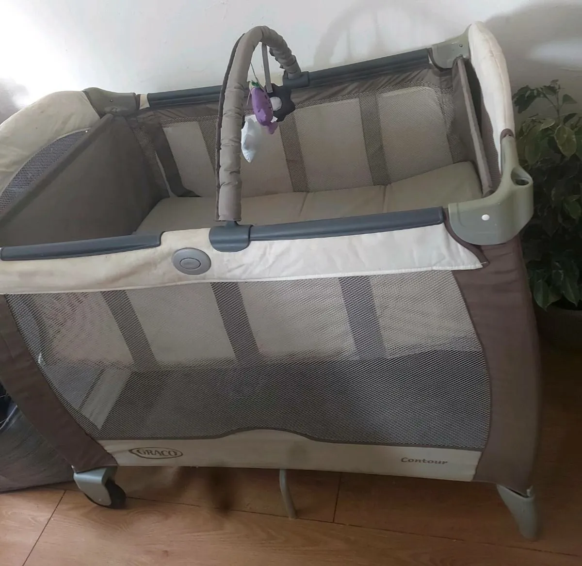 Graco contour electra travel cot - Image 3