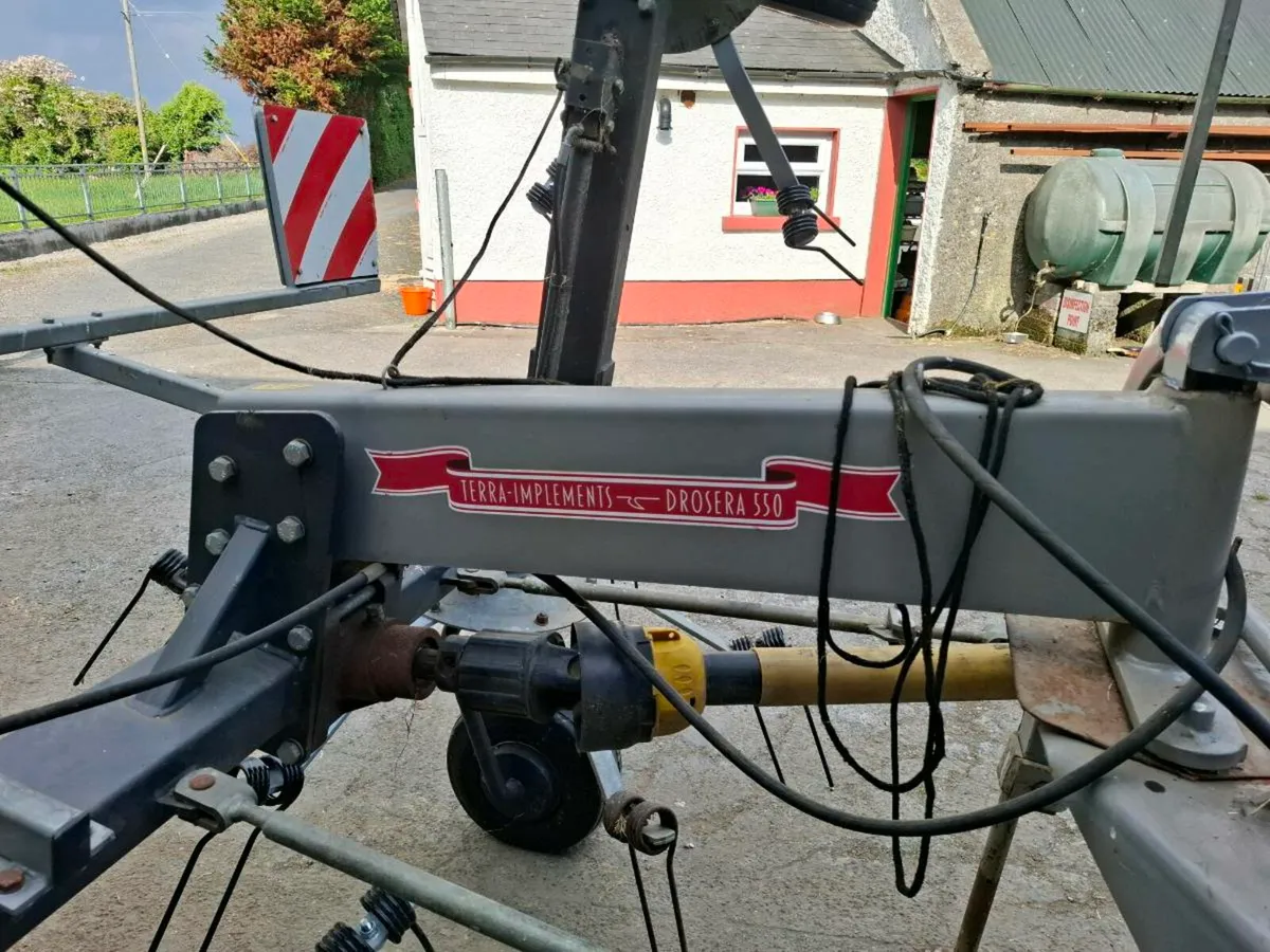 4 rotor tedder - Image 4