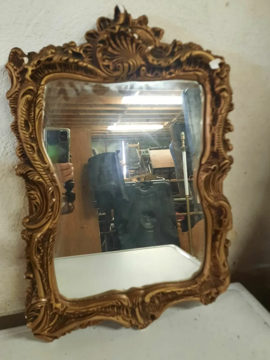 Antique mirror - Image 1