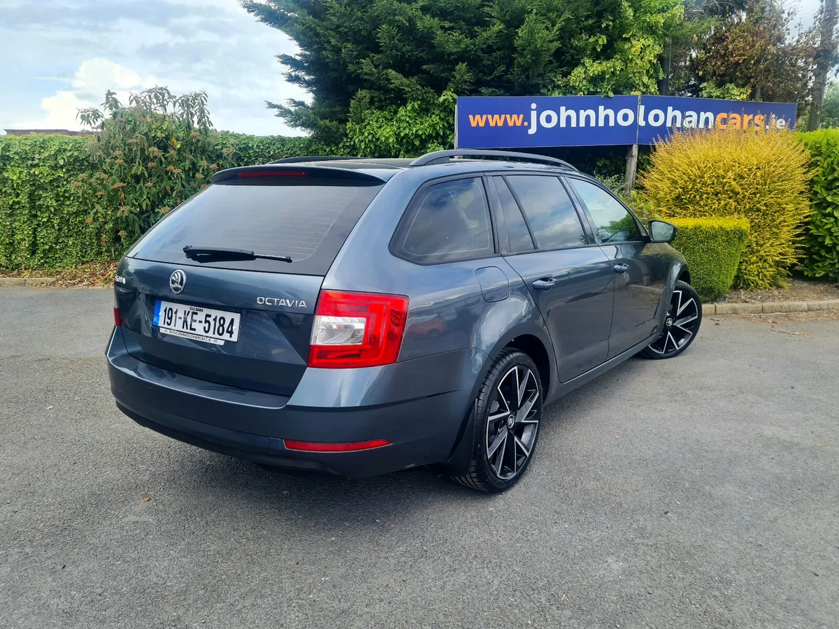 Skoda Octavia 2019 // LOW KMS // - Image 3