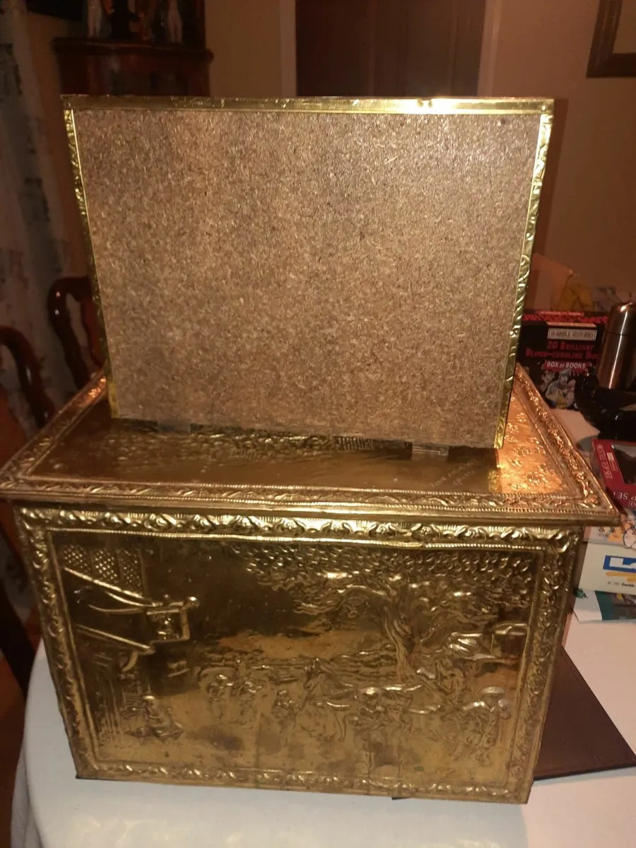 Vintage log box and magazine rack - Image 4
