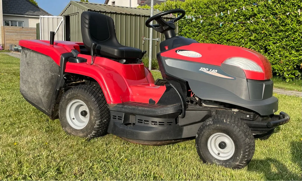 Castelgarden Ride On Mower. - Image 1