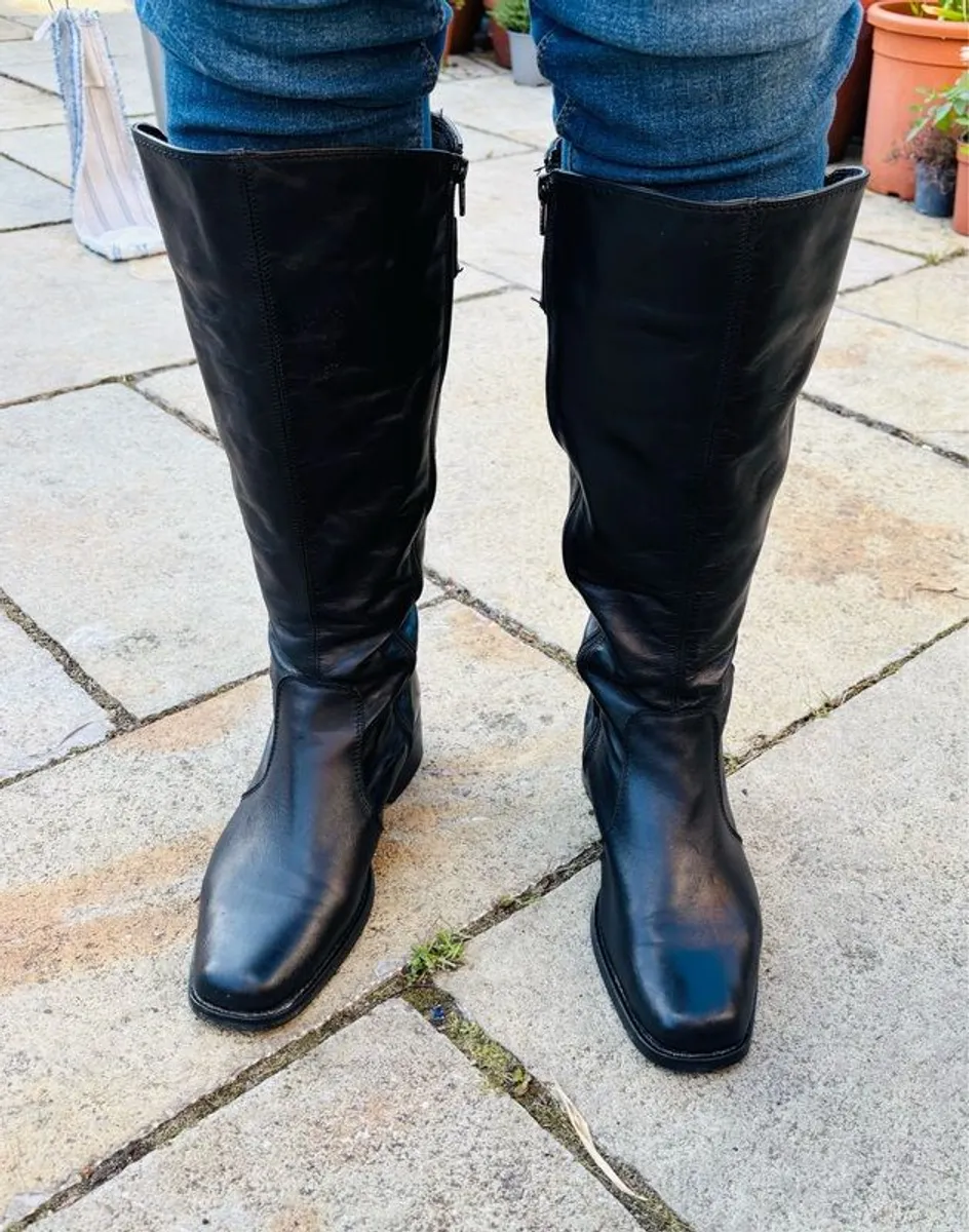 shoes - Image 1