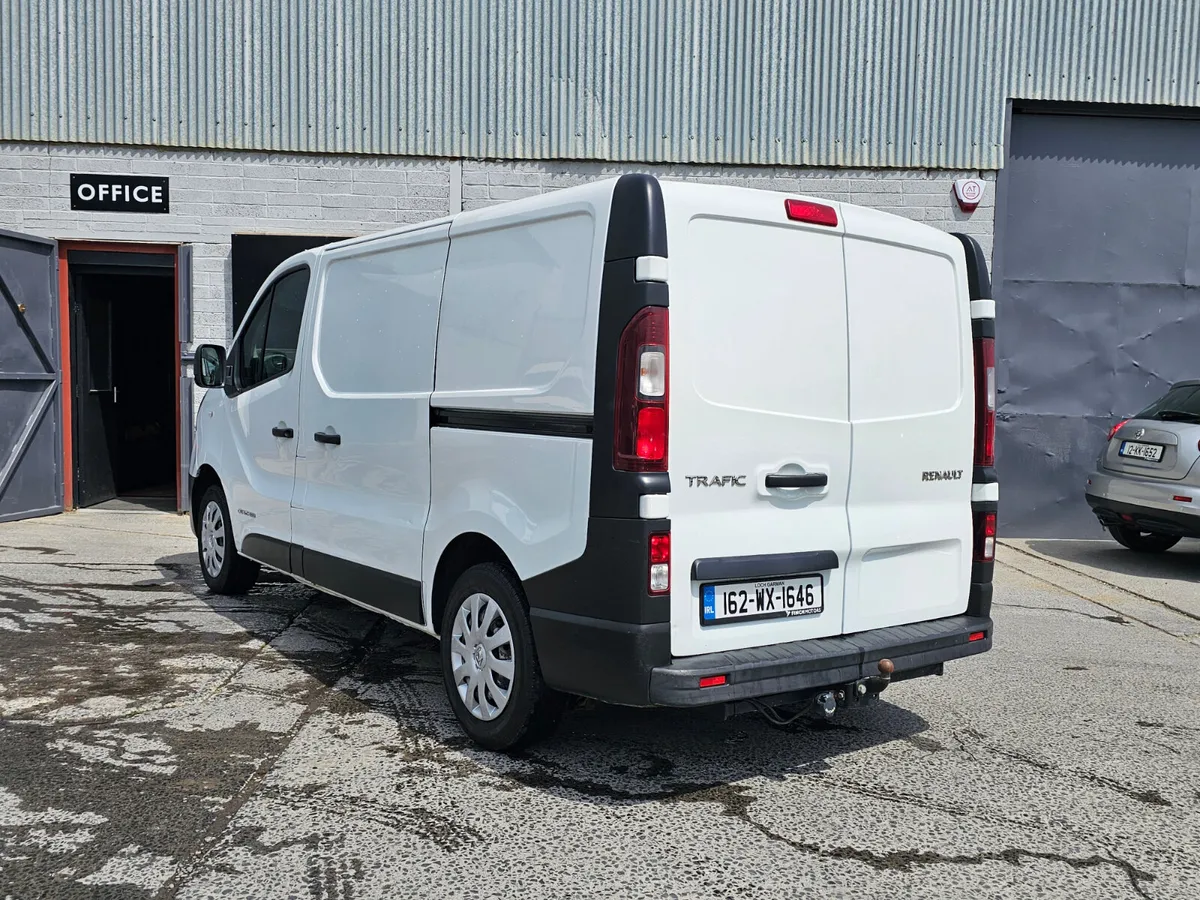 RENAULT TRAFIC // NEW DOE 05/2026 - Image 4