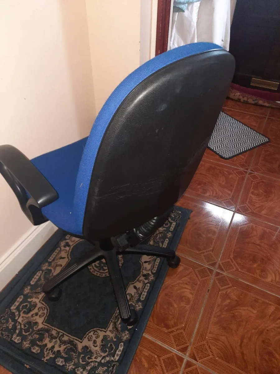 Office chair - Image 2