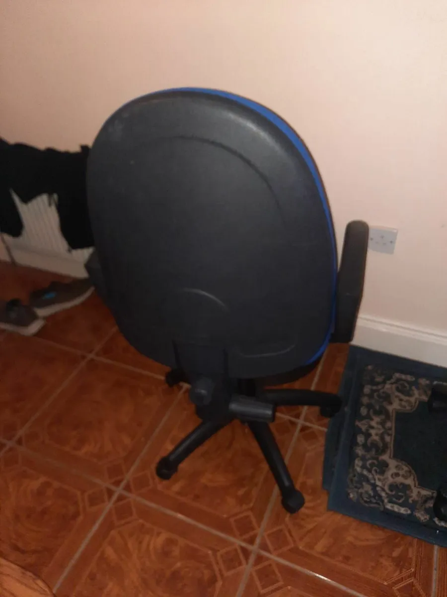 Office chair - Image 4