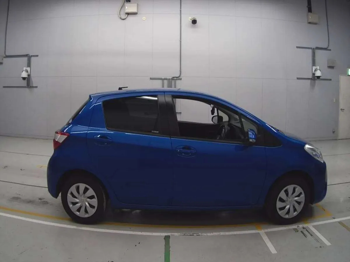 192 Toyota Vitz 1.0 Petrol Automatic - Image 2