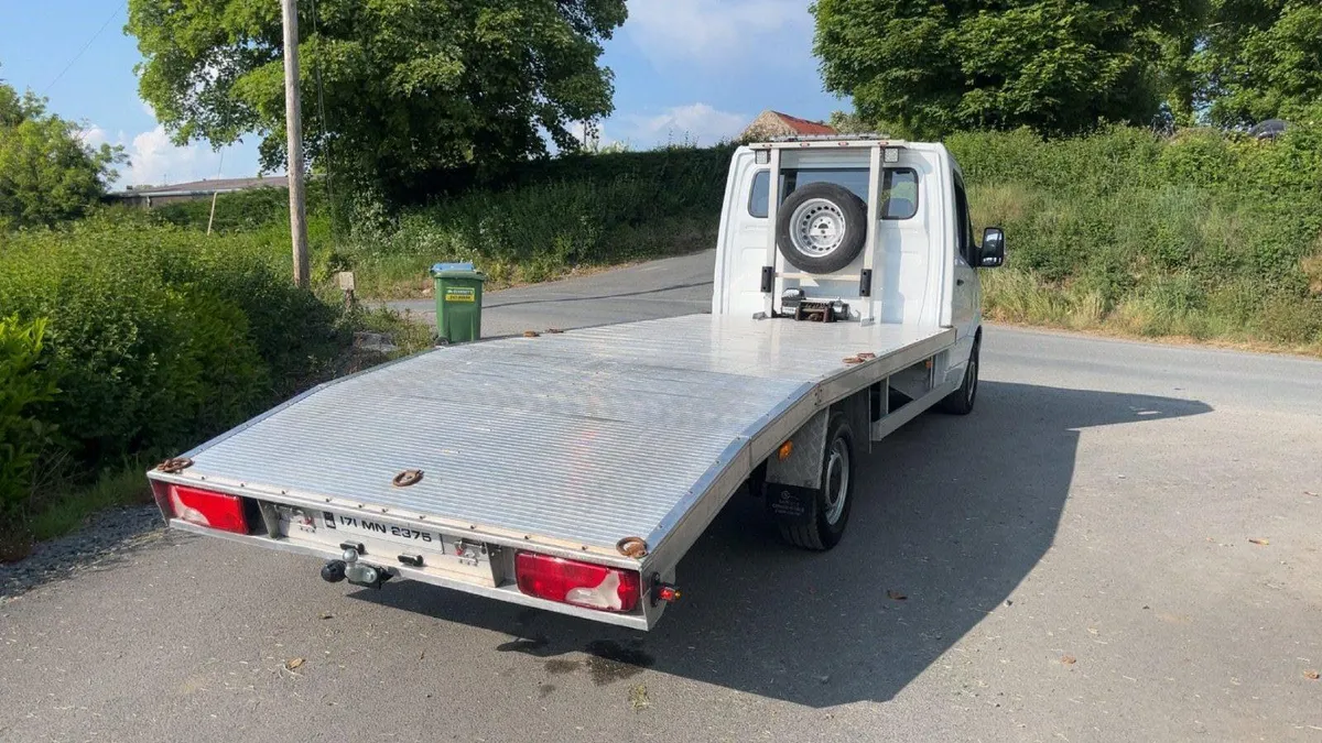 2017 Mercedes Sprinter Recovery - Image 4