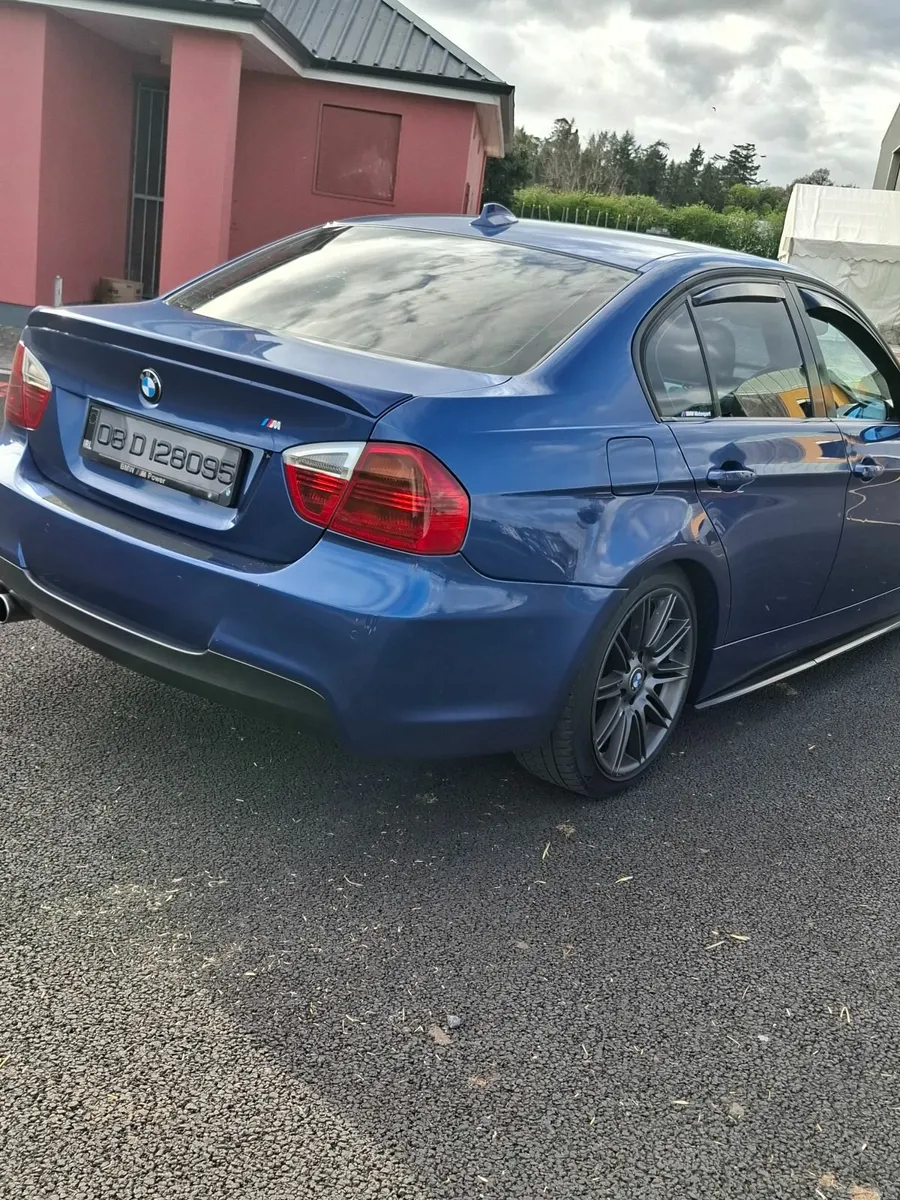 BMW 3-Series 2008 - Image 2