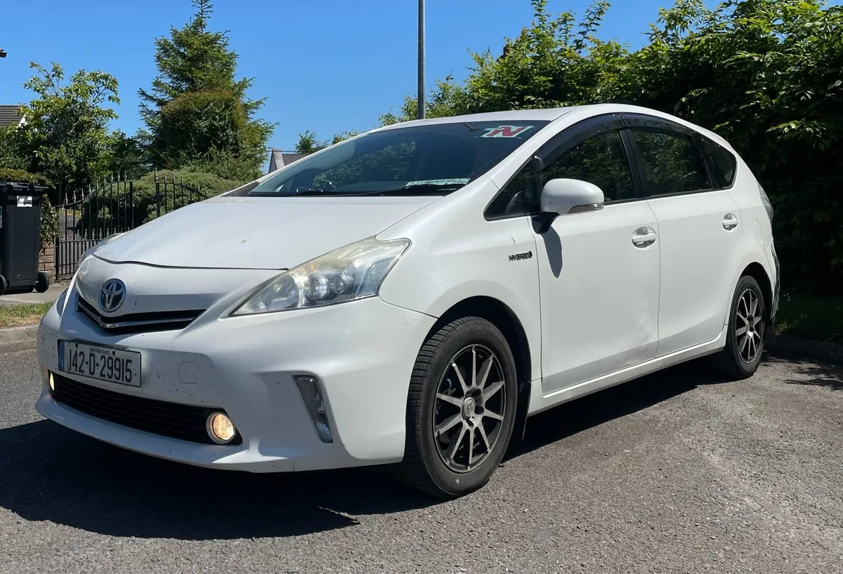 TOYOTA PRIUS ( AUTOMATIC & 7 SEATER) - Image 3