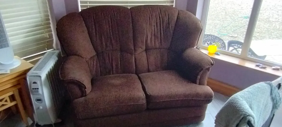 3&2 seater sofa - Image 2