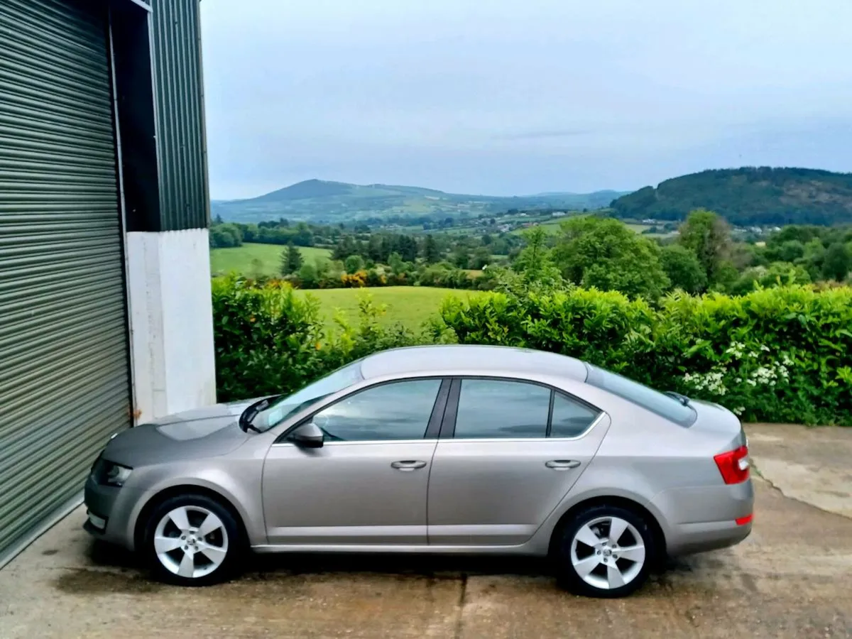 2015 SKODA OCTAVIA 1.6TDI STYLE ☆ MINT CONDITION ☆ - Image 3
