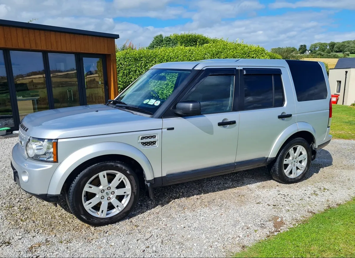 Land Rover Discovery 2012 - Image 2