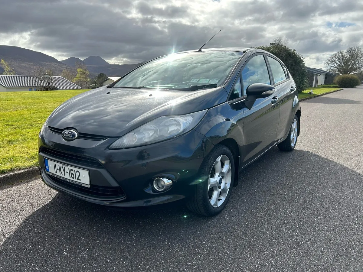 2011 Ford Fiesta.. New NCT, Service & Tax - Image 2