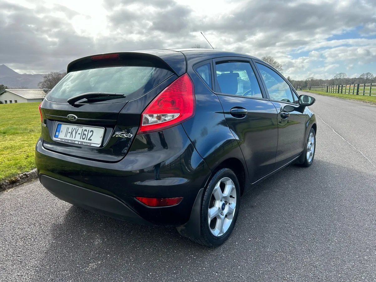 2011 Ford Fiesta.. New NCT, Service & Tax - Image 3
