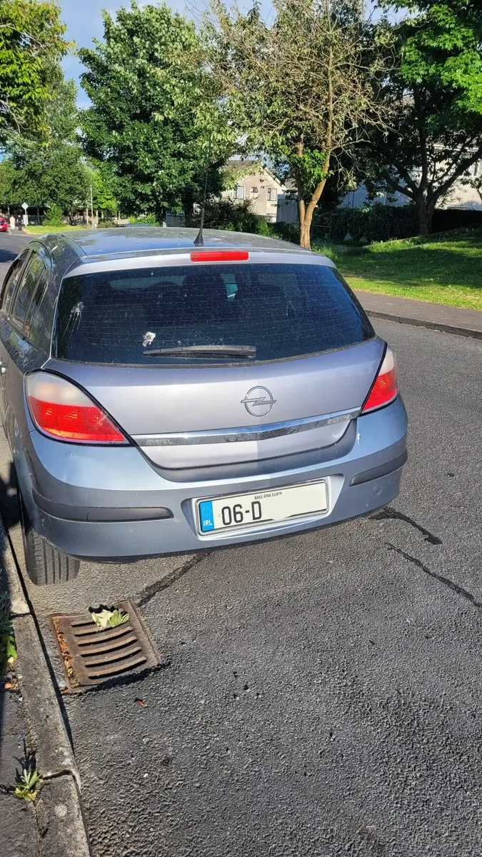 2006 Opel Astra Club **READ AD** - Image 3