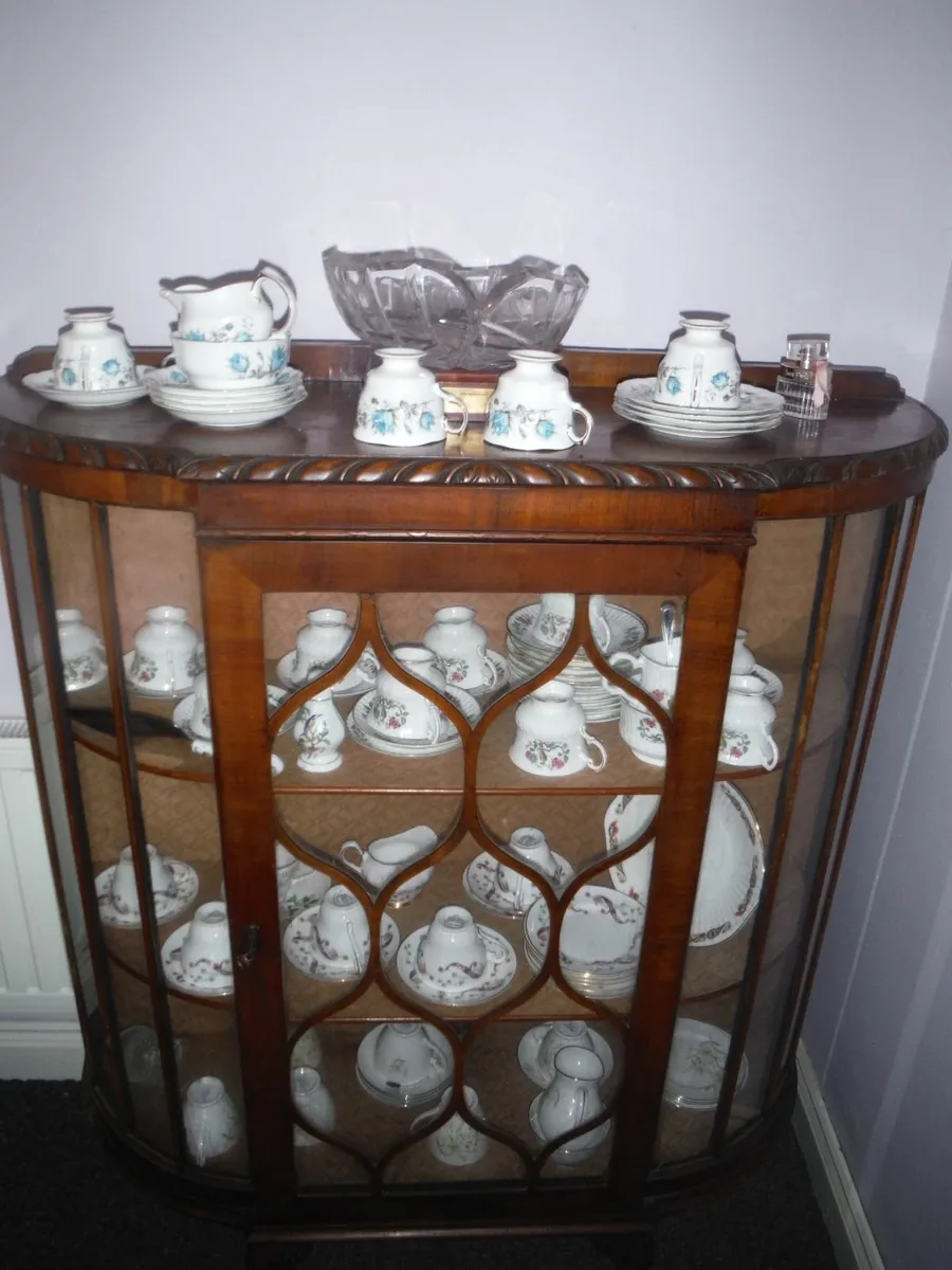 Display Cabinet