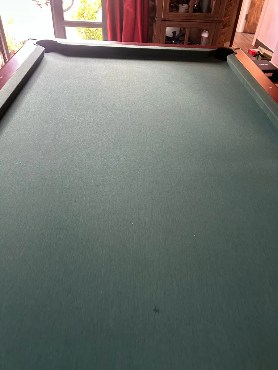 Pool table - Image 4
