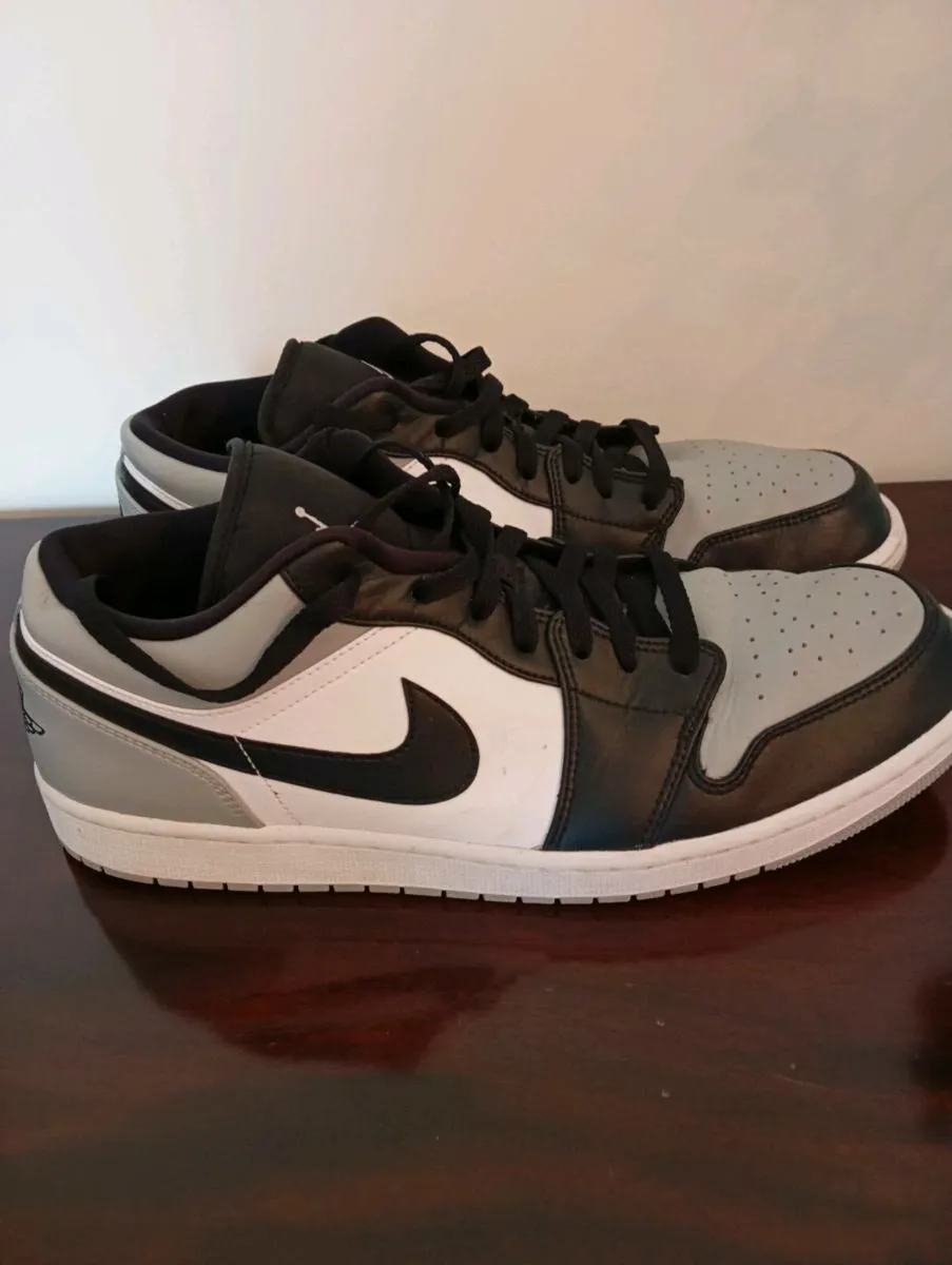 Mens Nike Air force Trainers - Image 1