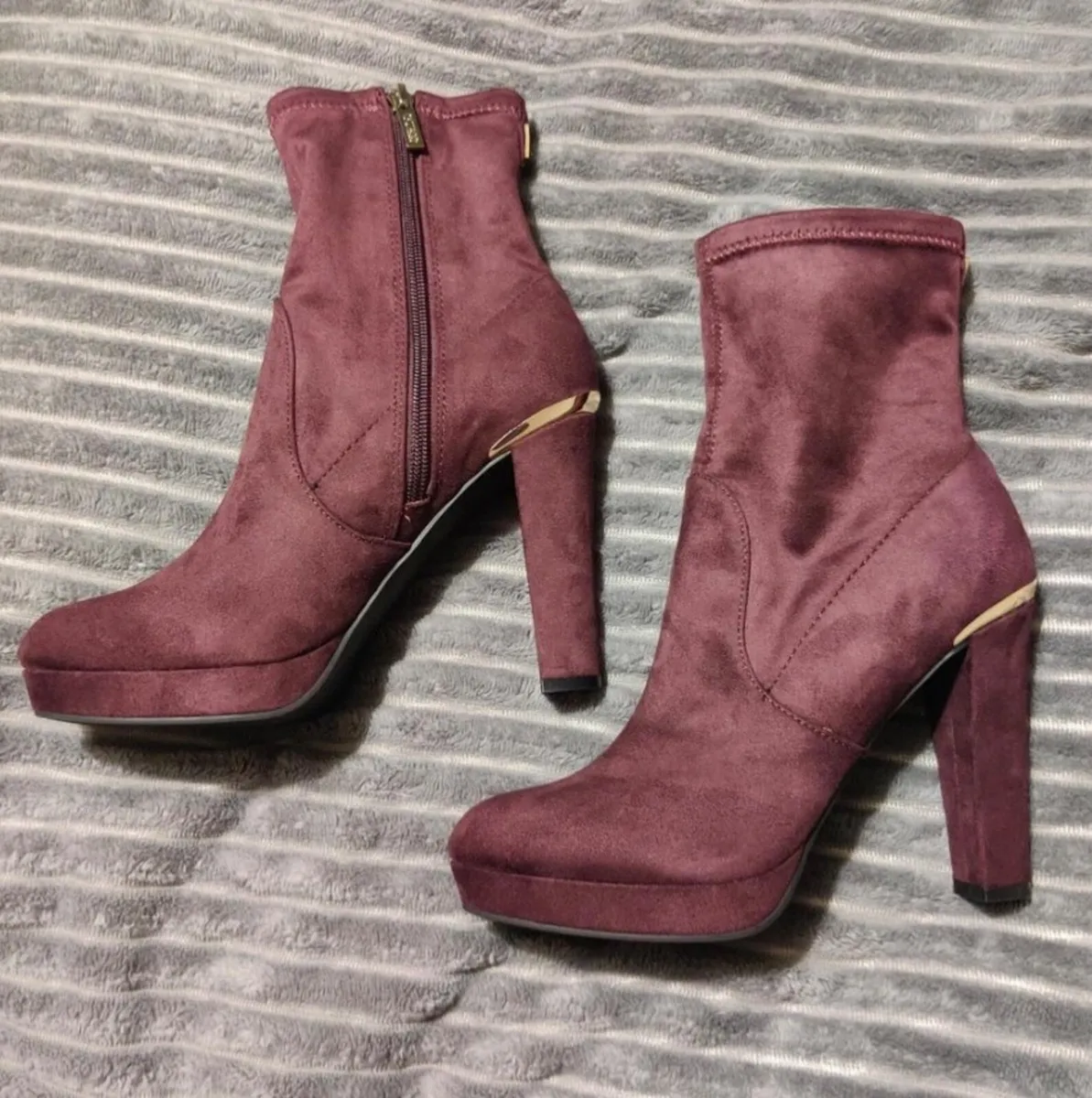Guess purple boots - Image 2