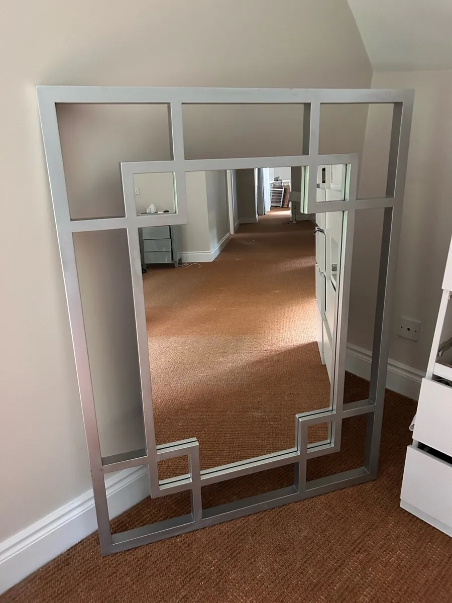 RV Astley Carn Mirror - Image 1
