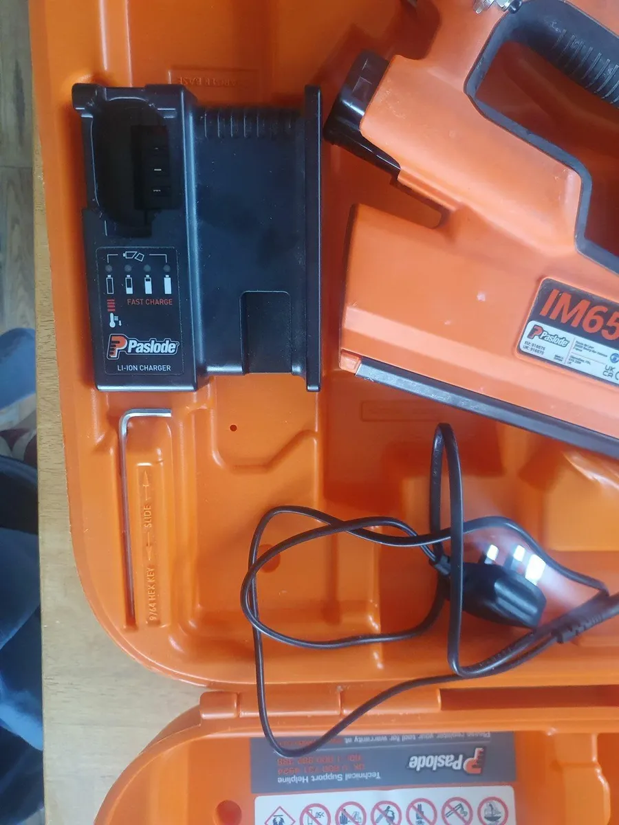 Paslode 16 g nailer - Image 2
