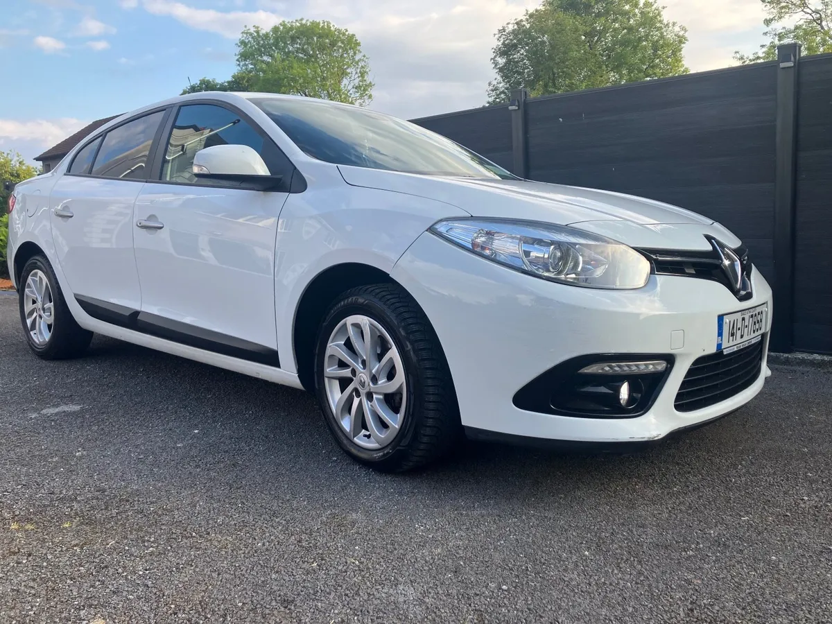 Renault Fluence 1.5 Automatic, taxed and tested - Image 1